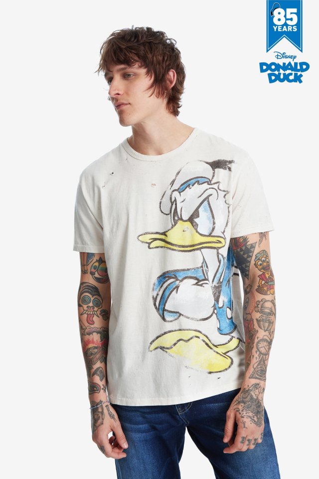 Desigual ANGRY DONALD T-shirt. $85.95. FW2019. A collaboration with Disney celebrating the 85th birthday of the worlds most famous duck.